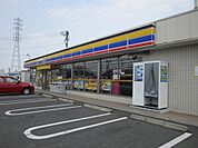 ミニストップ一宮篭屋店 580m