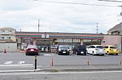 セブンイレブン 愛川中津西店（320m）