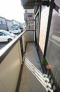 バルコニー前面が駐車場になっていますので、日当たり良好☆