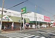 マルエツ中津店（1076m）