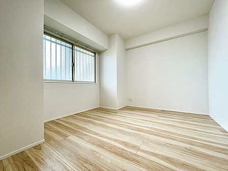 5.6帖の洋室
