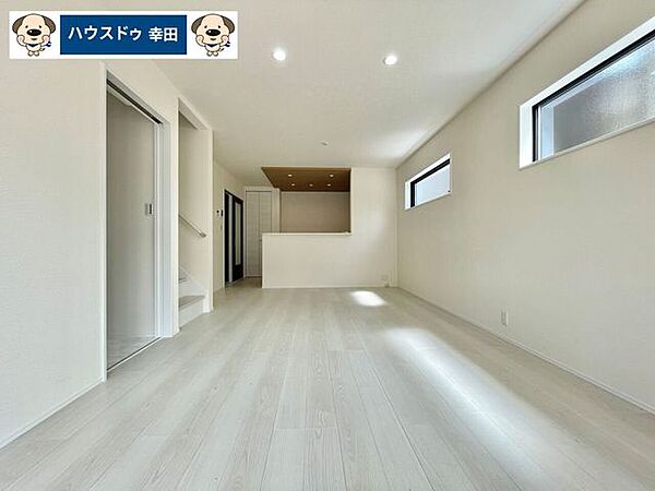 リビング/ダイニングを拡大表示