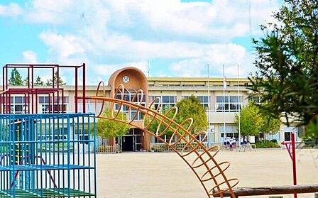 羽根小学校