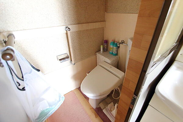 トイレを拡大表示