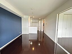 リフィール徳倉 203 2階1LDKのリビング/ダイニング