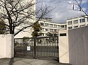 足立区立第十二中学校 240m