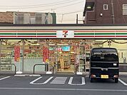 セブンイレブン　加平2丁目店 370m