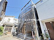 高さを活かした3階建てプラン。採光や通風にも優れ、快適な住空間を実現します。