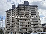 南向き中心の大規模マンション。陽当たり・眺望良好で、周辺生活施設も充実した快適な住環境が魅力です。