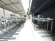 屋根付き駐輪場