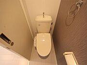 温水洗浄暖房便座付トイレ　同型写真