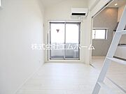 洋室3.7帖　クローゼット付　バルコニー