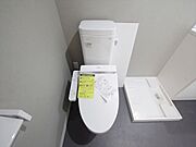 温水洗浄暖房便座付トイレ
