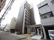外観　オートロック付　宅配BOX　防犯カメラ