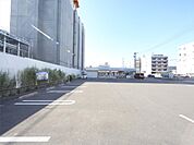 ローソン 中区金山五丁目店（30m）