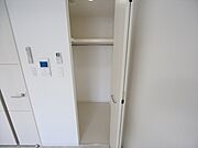 ウォークインクローゼット（収納充実してます）