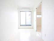 洋室5帖　クローゼット付　バルコニー　イメージ写真