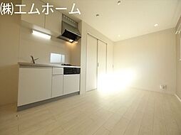 近鉄名古屋線 烏森駅 徒歩6分の賃貸アパート 1階1LDKのリビング/ダイニング