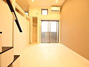 洋室6帖　ロフト6.3帖（寝室にも使えます）　同仕様写真