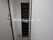 玄関　シューズボックス付（収納充実してます）　イメージ写真