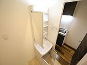 脱衣所　シャンプードレッサー　室内洗濯機置き場