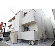 外観　オートロック付　宅配BOX有り