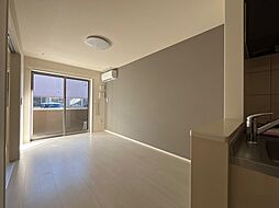 クレシェンテ 202 2階1LDKのリビング/ダイニング