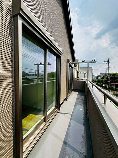 バルコニーを拡大表示