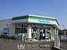 周辺：ファミリーマート都筑加賀原店 徒歩1分。●24時間営業の便利なコンビニが近隣にあり、便利な生活環境が整います。暗くなった夜も24時間営業の明かりがついていると心強いですね。いつでも気軽に立ち寄れ、心…