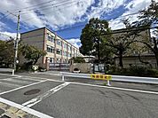 朱雀第八小学校 670m