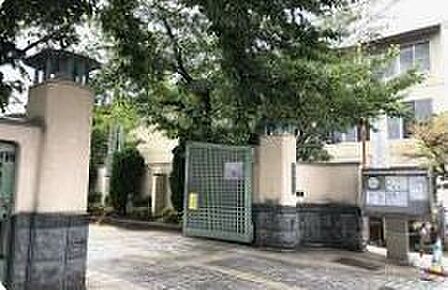 京都市立仁和小学校 880m