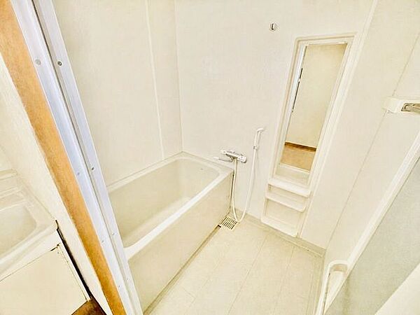 浴室を拡大表示