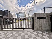 東大阪市立小阪中学校 390m