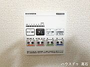 浴室乾燥機完備で、天候に左右されず洗濯ができる、忙しいご家族に嬉しい仕様です。