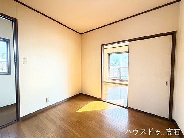 洋室を拡大表示