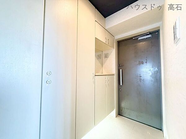 玄関を拡大表示