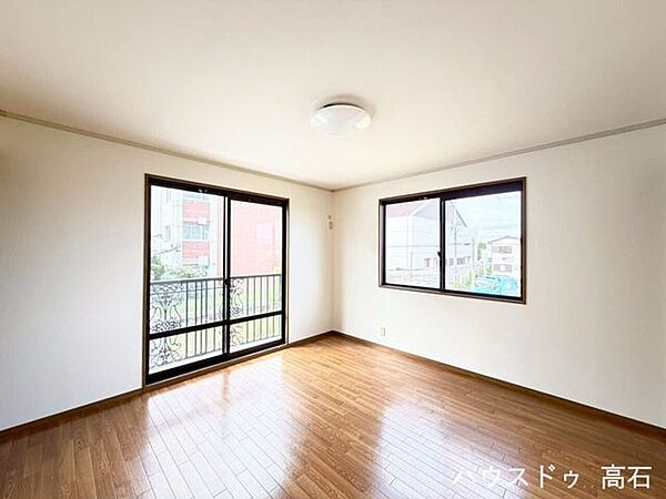 洋室を拡大表示
