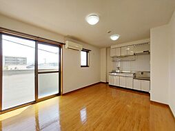 フォブールトロワ片岡 303 号室