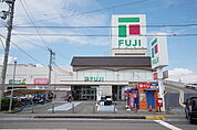 フジ伊予店