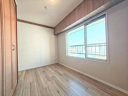 角部屋のため洋室にも窓があり日当たり、風通し良好です◎