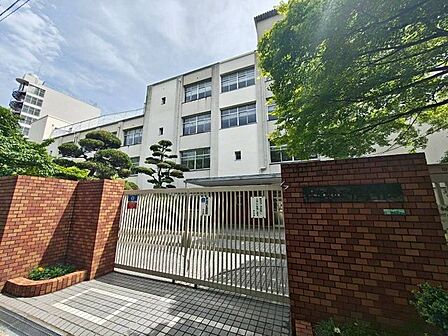 西中島小学校 760m