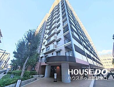 外観:総戸数339戸の大規模マンション。管理が行きとどき、しっかりと整備された安心できる住環境です。 外観:総戸数339戸の大規模マンション。管理が行きとどき、しっかりと整備された安心できる住環境です。