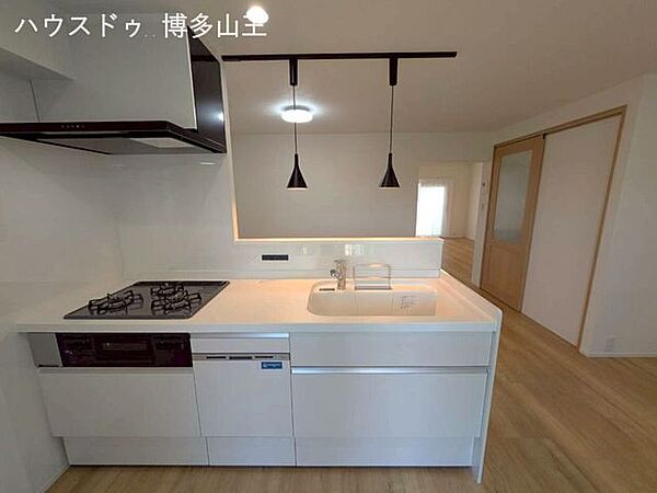 キッチンを拡大表示