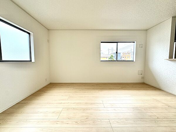 リビング/ダイニングを拡大表示