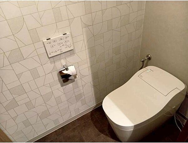 トイレを拡大表示