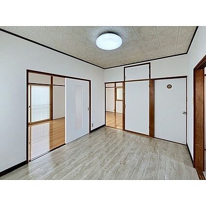 SUNtamachi_内装_0