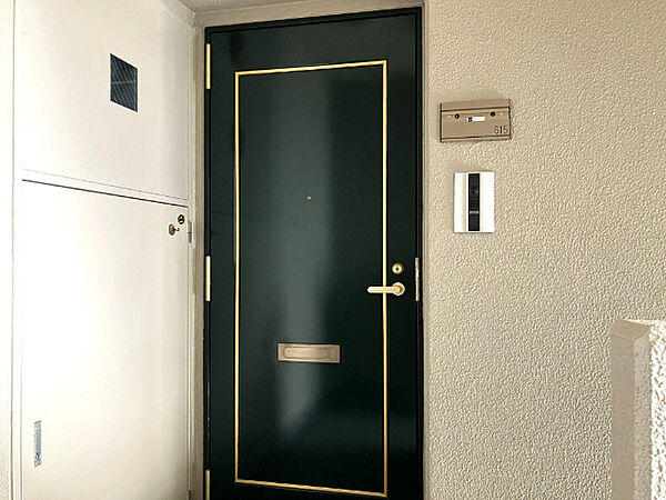 玄関を拡大表示