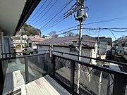 バルコニー陽当たり良好です♪