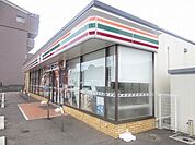セブンイレブンまで1100m