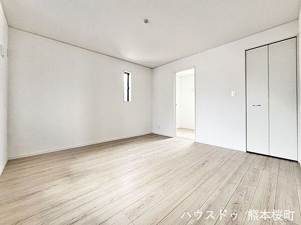 洋室を拡大表示